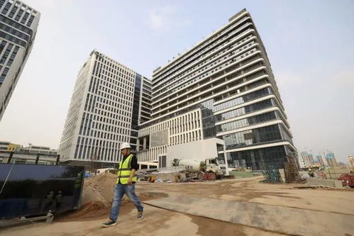 熱搜熱議 全國首個百米 摩天工廠 來了,汽車 搭電梯 開上17樓